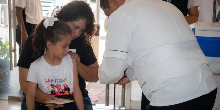 Invitan a completar esquemas durante la Semana Nacional de Vacunación 2026