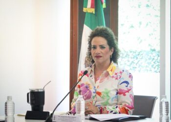 Arranca entrega de computadoras para estudiantes en San Juan del Río