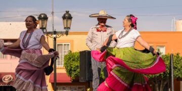 Corregidora celebra Día Internacional de la Danza en El Pueblito