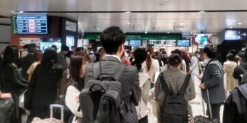 Japón retira la alerta por tsunami tras sismo de magnitud 7.7