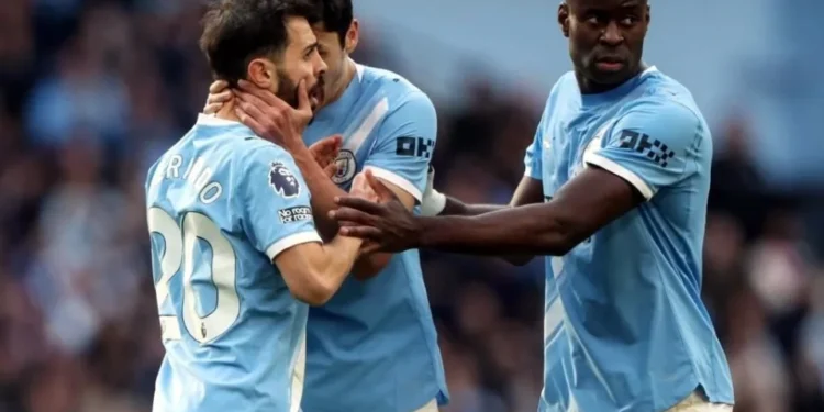 Manchester City aprieta la Premier y se coloca a tres puntos del Arsenal