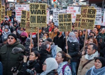 EE.UU. asegura que quiere un alto al fuego “duradero y efectivo” con Irán