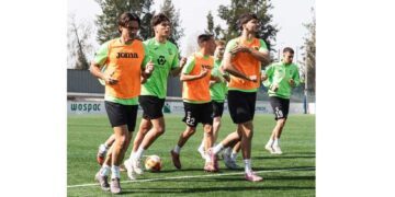 Compra Messi al equipo español UE Cornellà