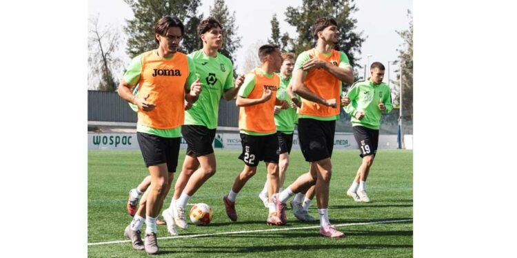 Compra Messi al equipo español UE Cornellà