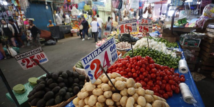 Inflación en México acelera a 4.59% en marzo de 2026