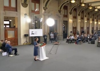 Todos tenemos que ser austeros, dice CSP a Samuel