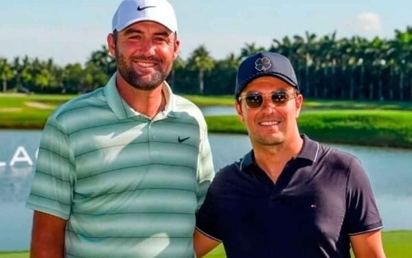 Juega Checo golf junto a Scheffler previo a Miami