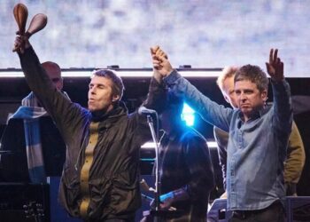 Entran Oasis, Iron Maiden y más al Salón de la Fama del Rock