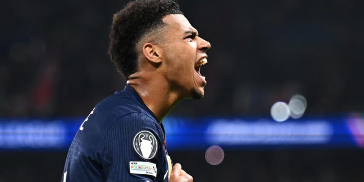 Baño del PSG a un Liverpool en crisis