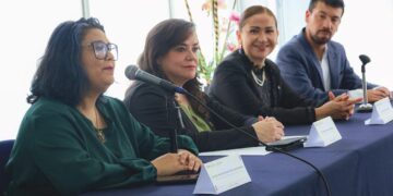 Entregaron constancias a periodistas queretanos