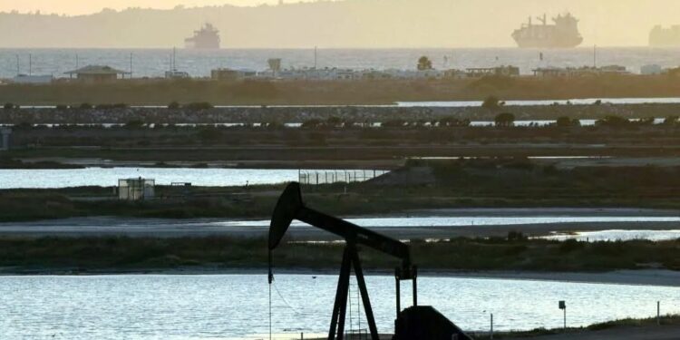 Superan 6 millones de barriles exportaciones de crudo de EU