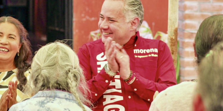 Deja Santiago el IMPI, para buscar candidatura rumbo a gubernatura