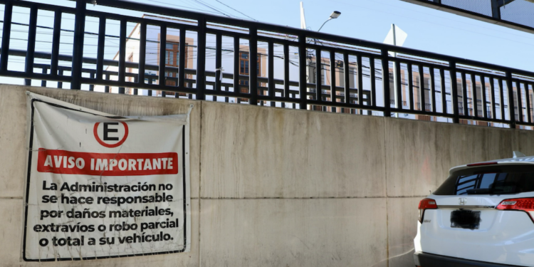 Amparos a 14 estacionamientos contra las dos horas gratuitas