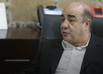 Reportan hospitalización de Murillo Karam