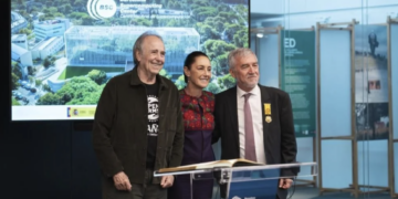 Recorre Sheinbaum el Centro de Supercomputación de Barcelona