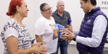 Chepe Guerrero se reúne con vecinos de Pirámides