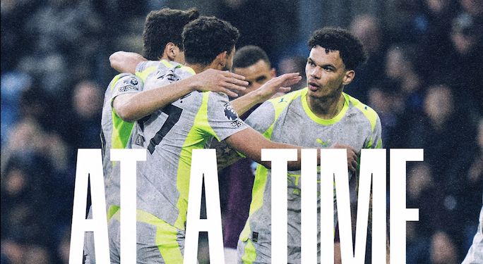 El City recupera el liderato ocho meses después