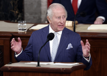 Carlos III llama a la reconciliación con EU