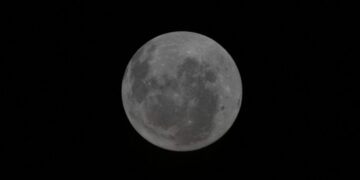 Astronautas de Artemis II ya vieron la cara oculta de la Luna; “fue espectacular”, afirman