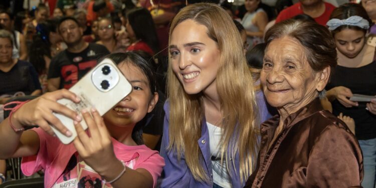 Más de mil asistentes disfrutan festejo del Día del Niño organizado por SEJUVE