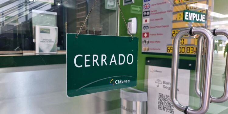 EE.UU. ordena liquidación de CIBanco por lavado de dinero