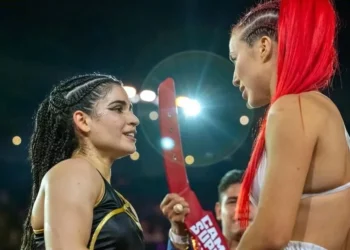 Amargo retiro en Supernova: Genesis