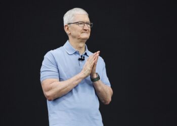Tim Cook dejará de ser director ejecutivo de Apple