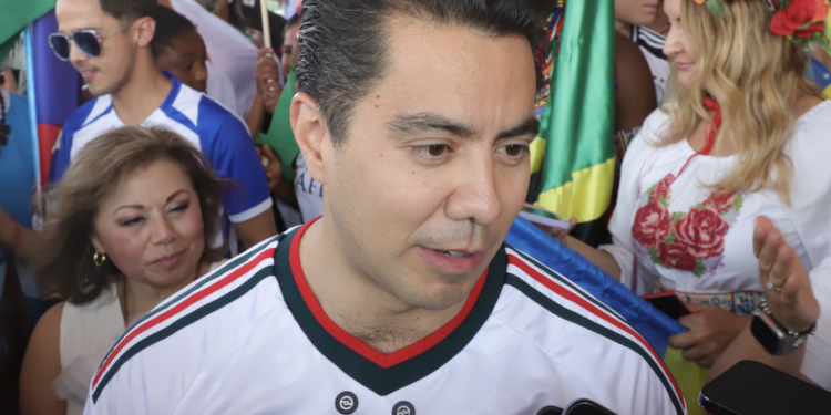Alcalde respalda voto contra Ley de Identidad de Género