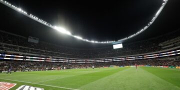 El “Vasco” aplaudió el primer tiempo