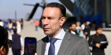 Arturo Maximiliano, aún sin amarrar coordinación de diputados de Morena