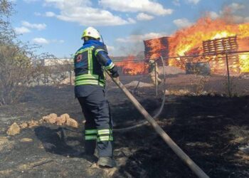 Van 700 incendios; últimas lluvias no disminuyen riesgos: PC