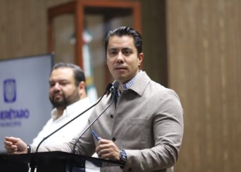 Concluirá este viernes entrega de casi 5 mil computadoras