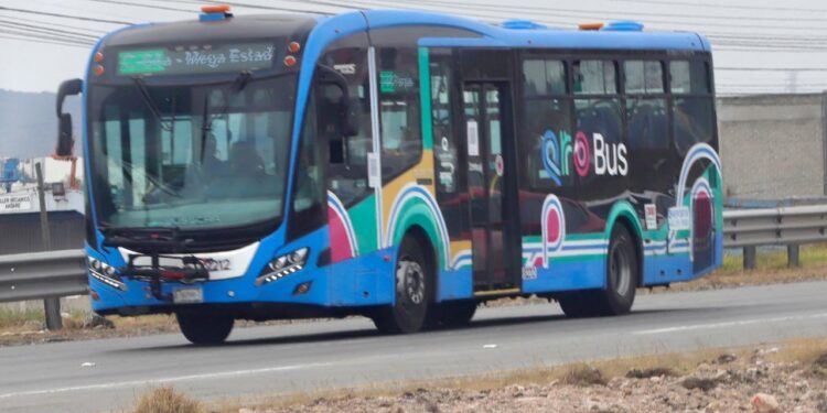 Preparan renovación de unidades del transporte público en Querétaro