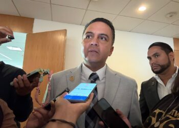 Identifican 50 INE’s falsas en menores de edad que buscan entrar a antros y bares