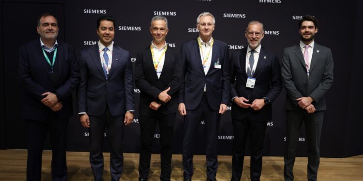 Invierte Siemens 1,300 mdp en Querétaro