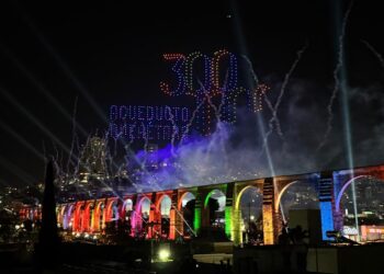 Más de 20 mil personas se congregan en el Acueducto