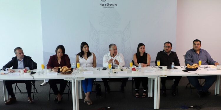 Presentan en congreso “Protocolo de Atención de Expresiones Sociales”