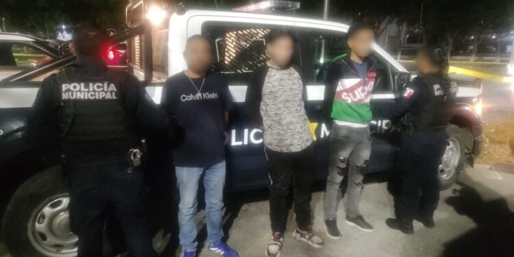 Tres detenidos por portación de arma prohibida