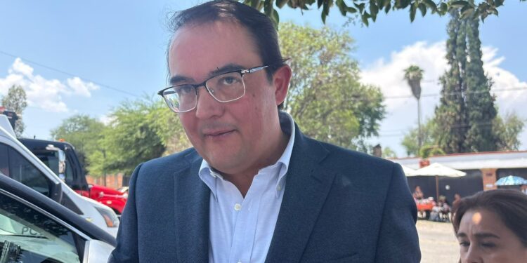 Elección de fiscal anticorrupción se hará conforme a ley actual: Memo Vega