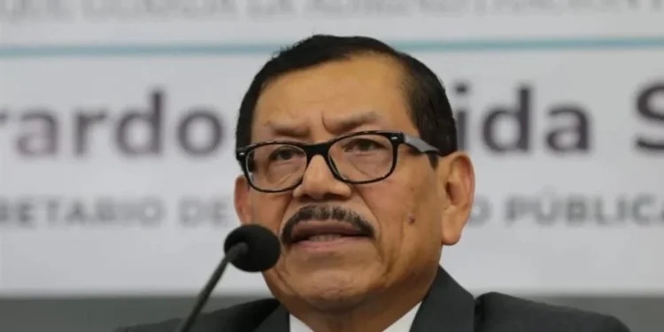 Detienen ex titular de SSP-Sinaloa en EU