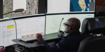 La mayor empresa eléctrica de EE.UU. inicia preparativos para temporada de huracanes con IA