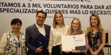 Reconocen DIF Estatal y JAPEQ labor de instituciones de asistencia social