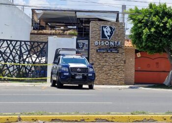 Investigan presunto incendio provocado en restaurante bar de San Juan del Río