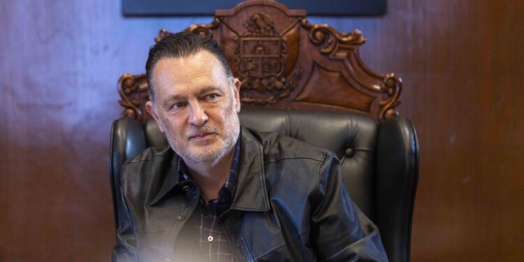 Acuerdan Gobernador y CFE trabajo conjunto para atender las necesidades de la población