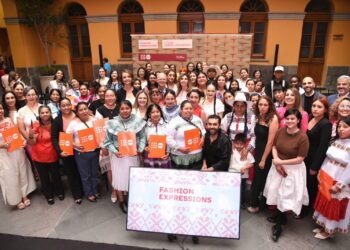 Trabaja SECULT para fortalecer a las mujeres artesanas