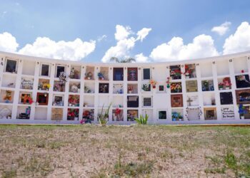 Corregidora ofrece descuentos en exhumaciones y servicios funerarios