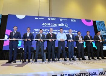 Inicia Congreso Automotriz