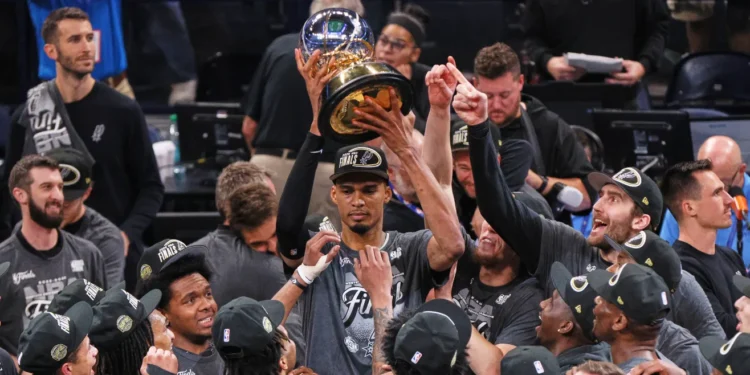 Vuelven los Spurs a las Finales de la NBA tras 12 años