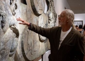 Llega con su obra al Museo de Arte la artista queretana Flor Minor