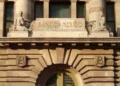 Recorta Banxico a 1.1% pronóstico de PIB para 2026